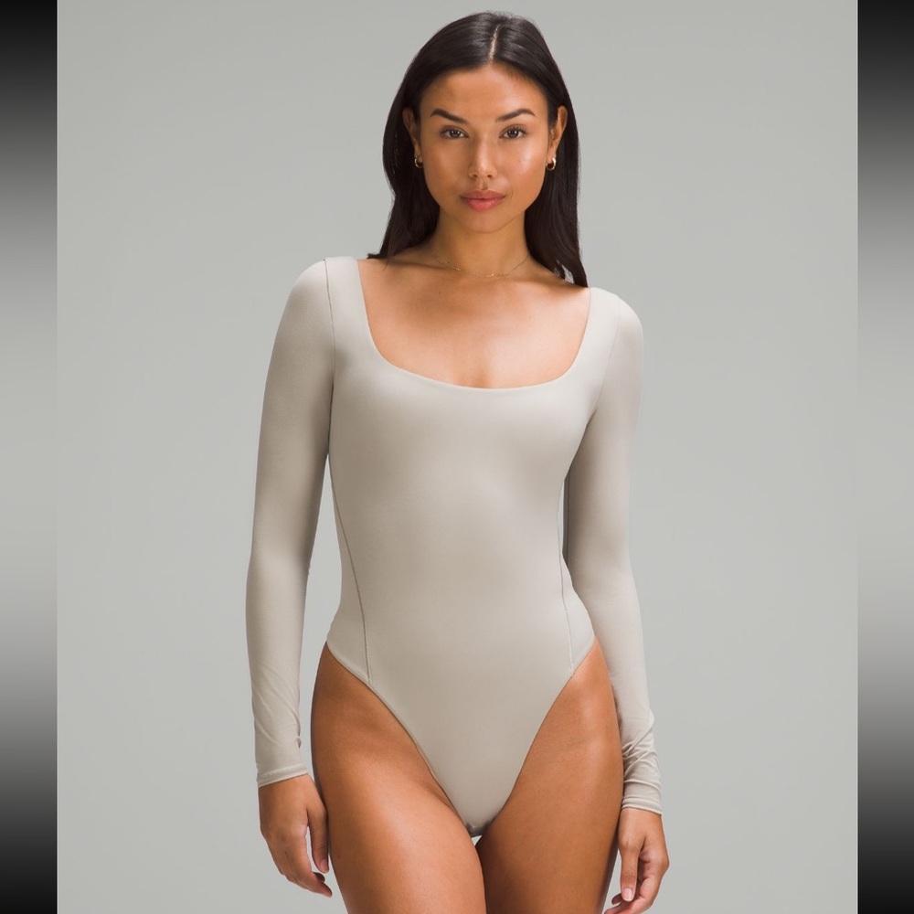 Lululemon Wundermost ultra soft nulu square neck long sleeve bodysuit Beige L.